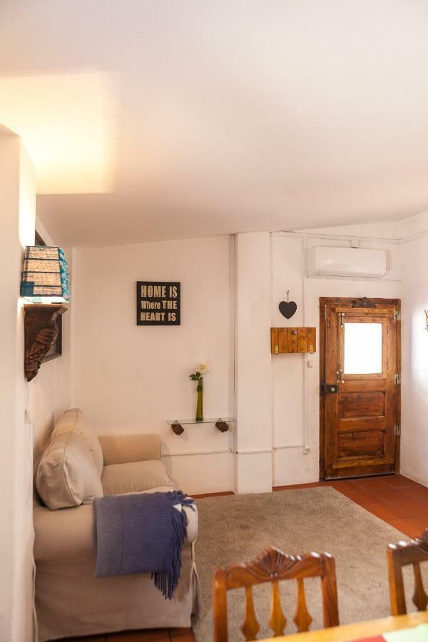 Carranca Lounge Bed & Breakfast Evora Exterior photo